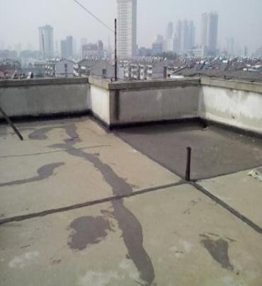 红旗漏水维修 楼顶漏水是什么原因，楼顶漏水维修方法是什么?